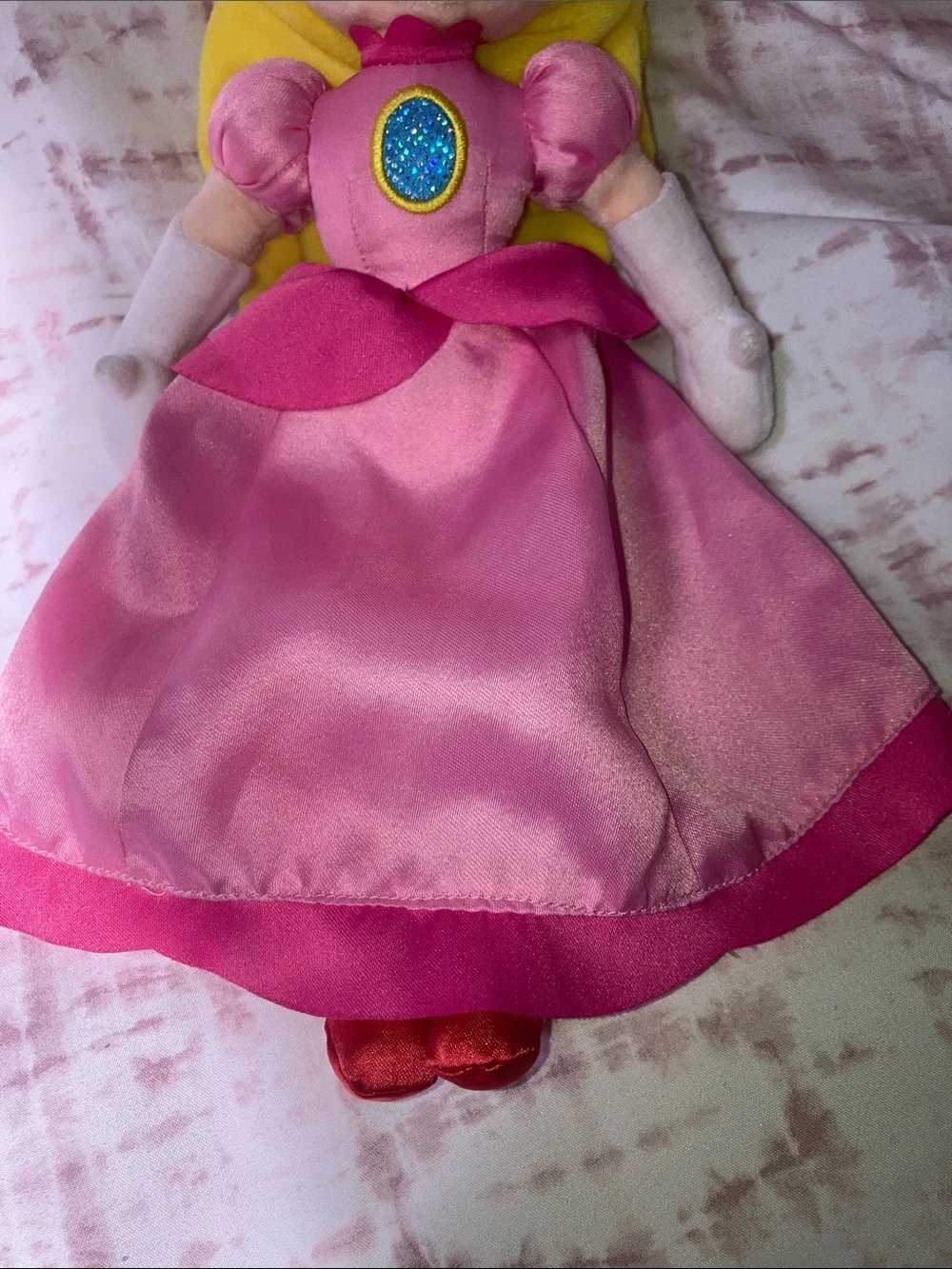 Super Nintendo World 12” Princess Peach Plush Universal Studios Hollywood
